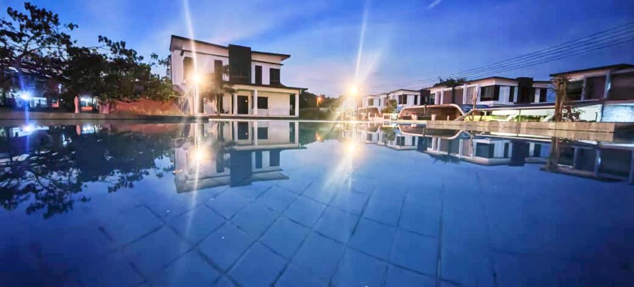 Staycation Homestay 4 Kota Samarahan D Gated House Κουτσίνγκ Εξωτερικό φωτογραφία